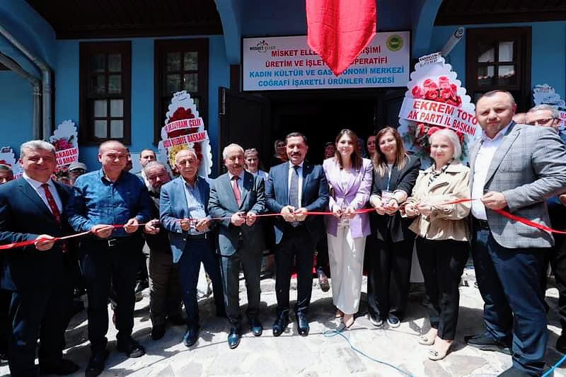 Birlik Müdürümüz Mustafa Örgüt; Misket Eller Amasya Misket Eller Kadın Girişimi Üretim ve İşletme Kooperatifinin Yeni Hizmet Binasının Açılışına Katıldı